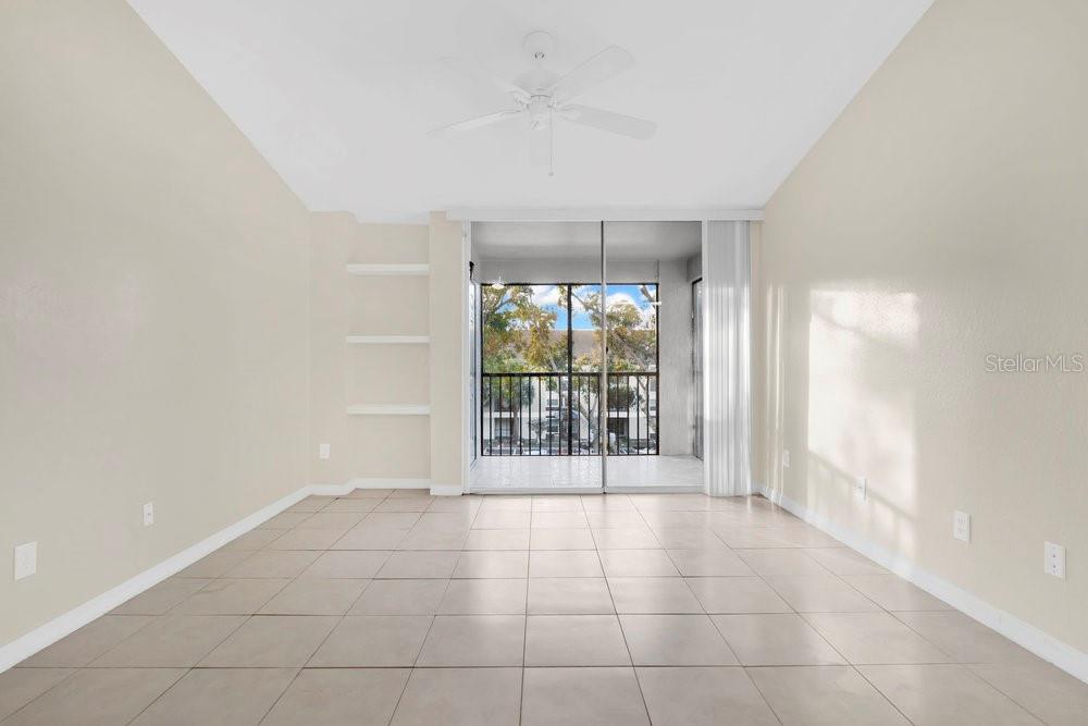 SAND LAKE PRIVATE RESIDENCES CONDO - Residential Lease