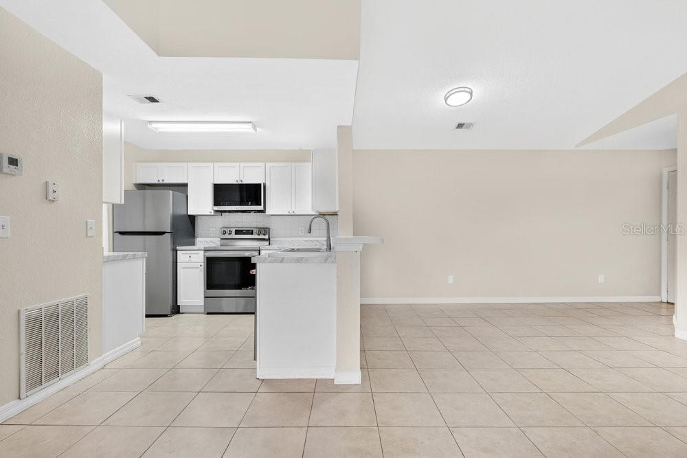 SAND LAKE PRIVATE RESIDENCES CONDO - Residential Lease