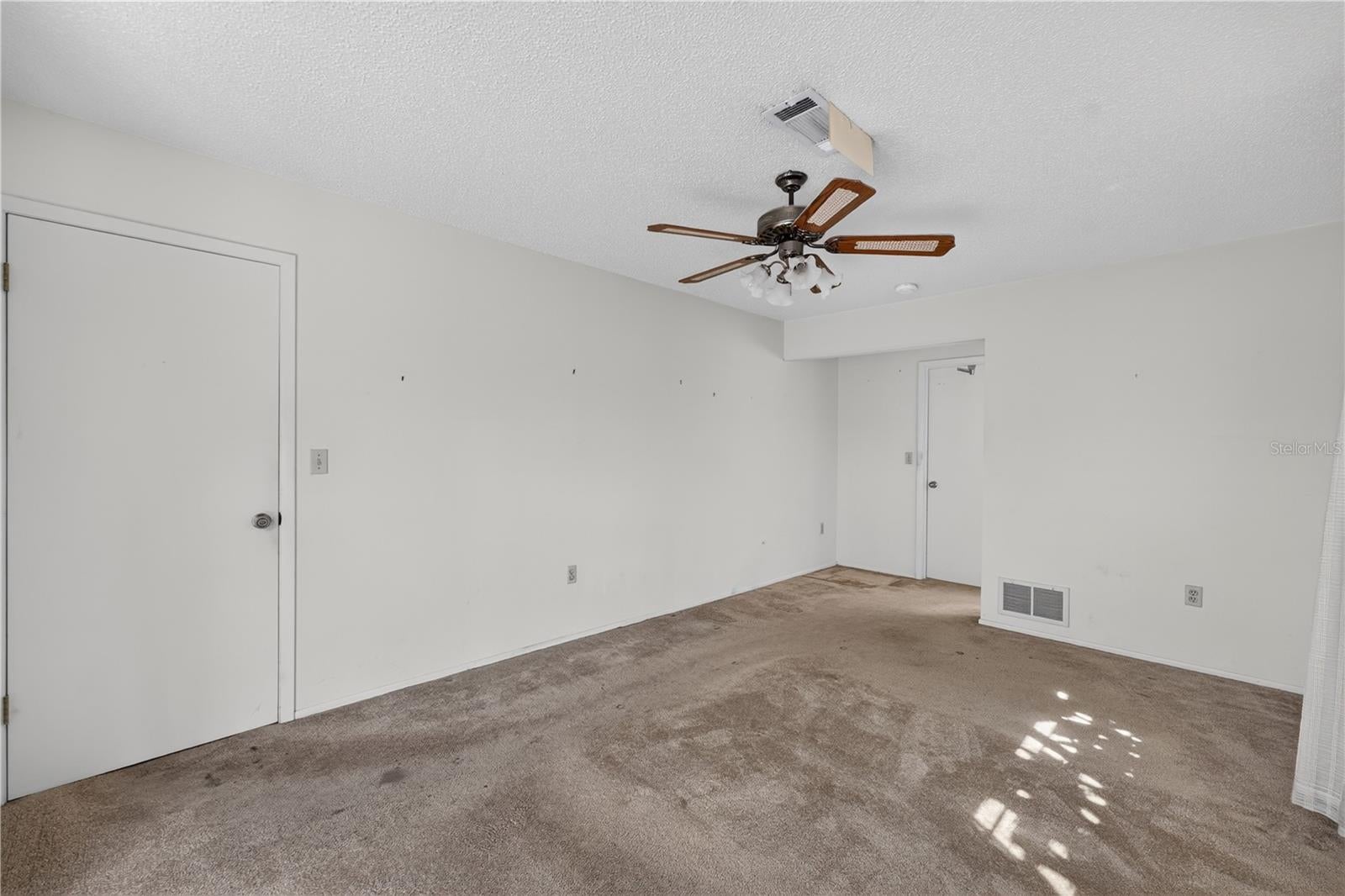 8810 SHOEMAKER LANE