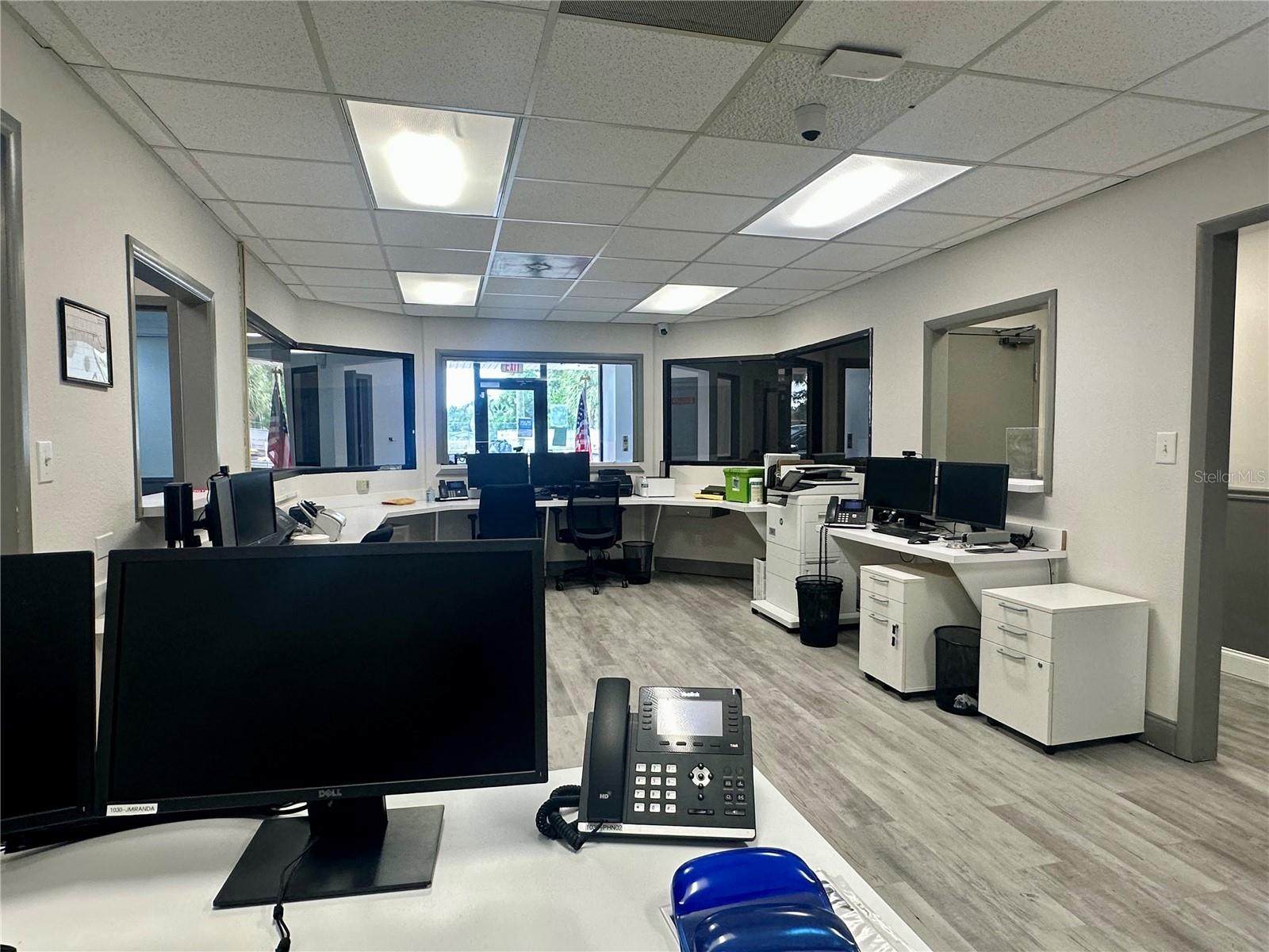 WOODHAVEN - Commercial Sale