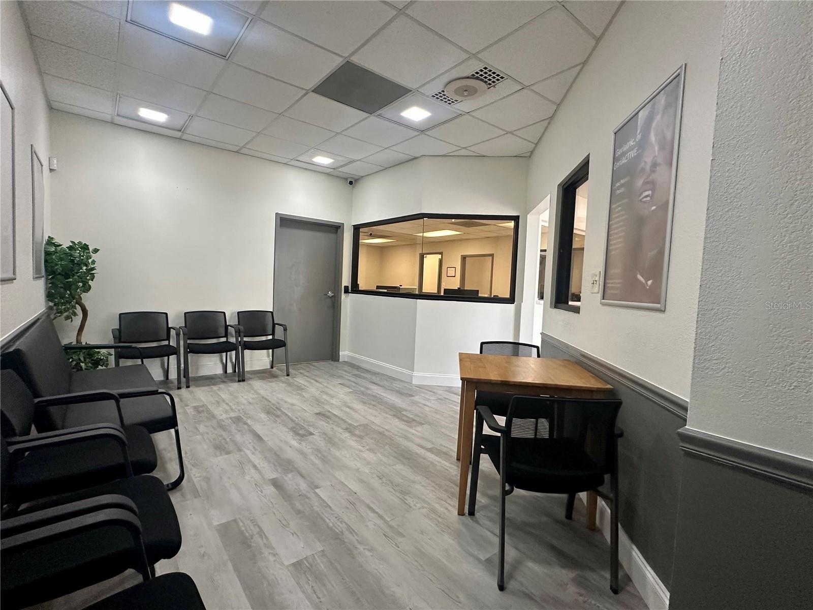 WOODHAVEN - Commercial Sale