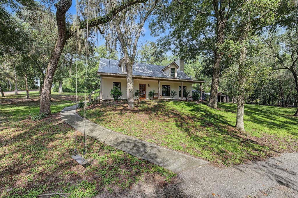 Photo of 4229 Bessemer Road, Brooksville, FL 34602 (MLS # TB8541131)