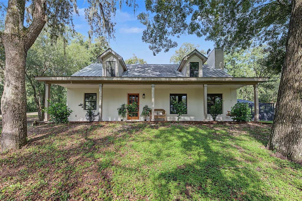 Photo of 4229 Bessemer Road, Brooksville, FL 34602 (MLS # TB8541131)
