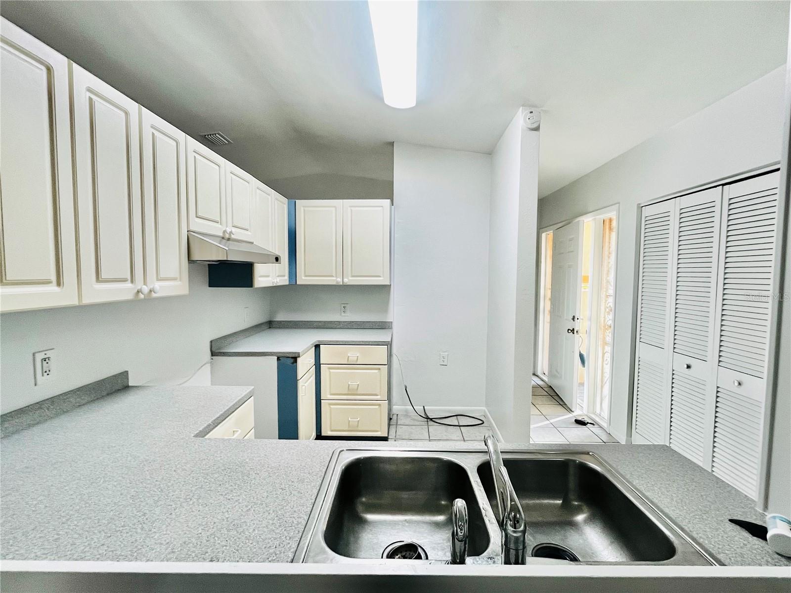 MEADOW LAWN PINELLAS ADD - Residential