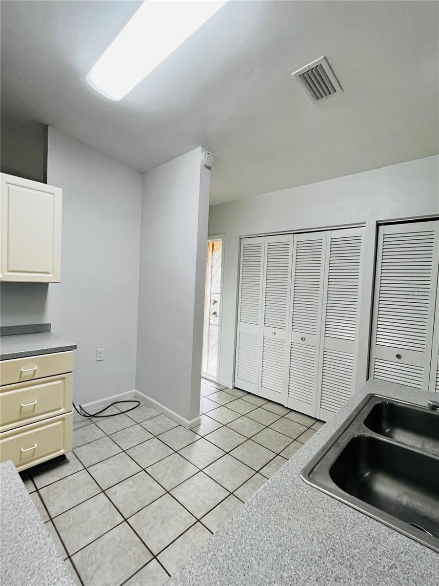 MEADOW LAWN PINELLAS ADD - Residential