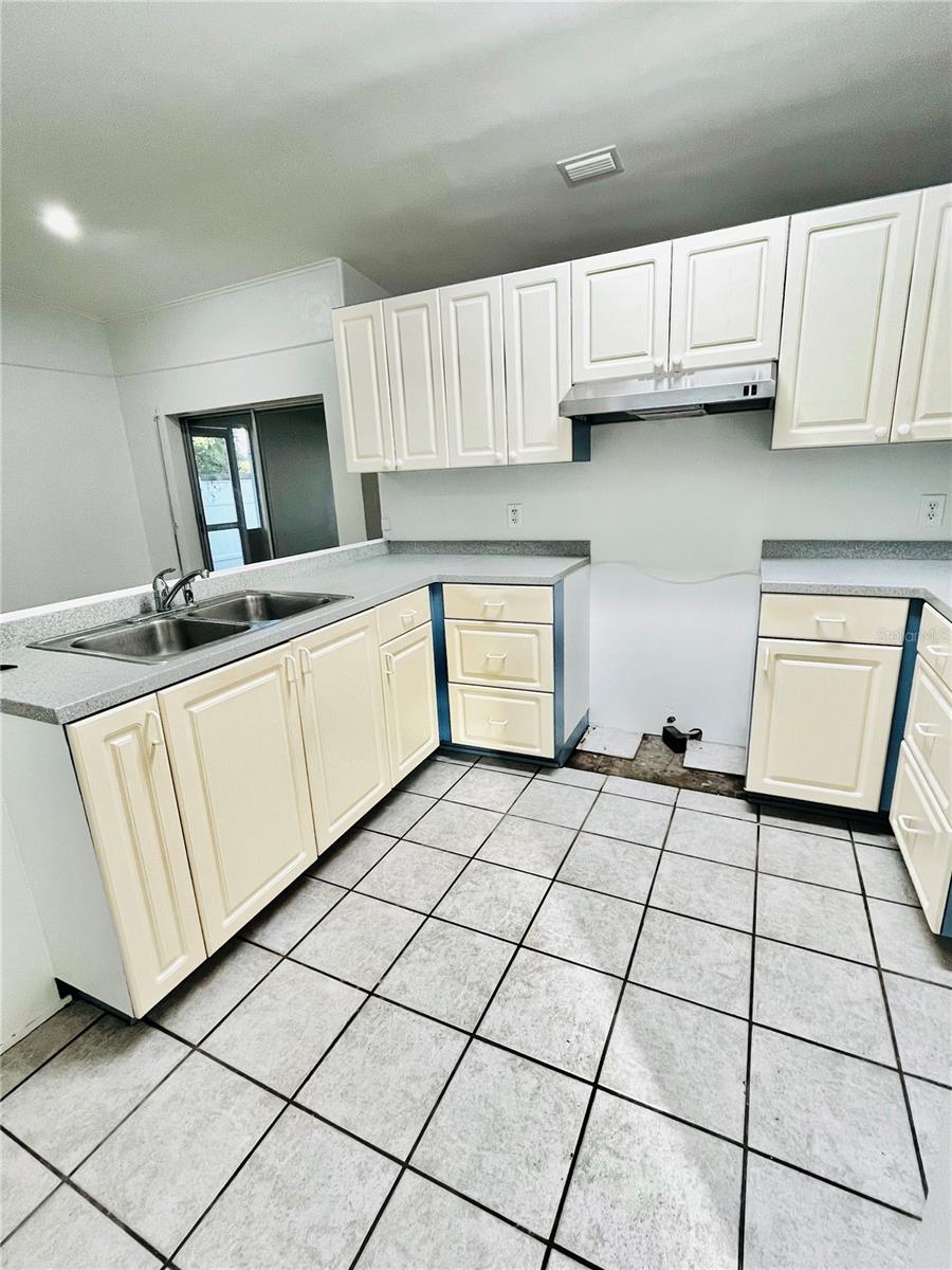 MEADOW LAWN PINELLAS ADD - Residential