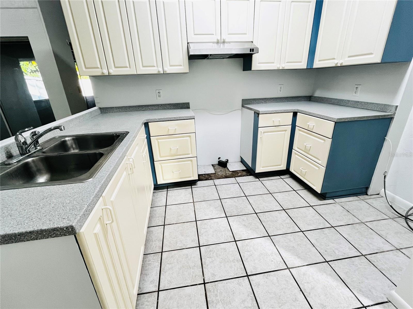 MEADOW LAWN PINELLAS ADD - Residential