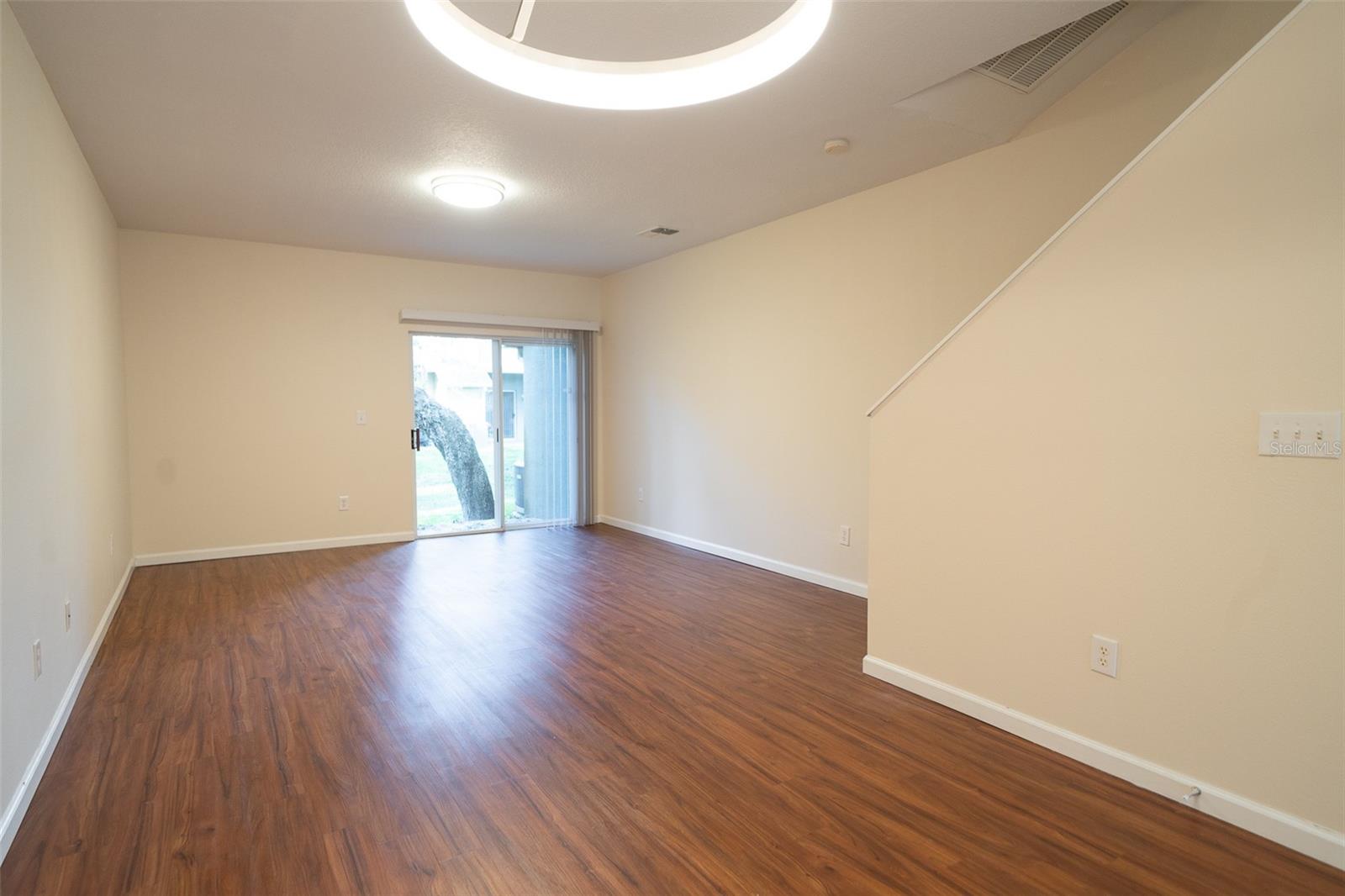 NATURE TERRACE TWNHMS - Residential Lease