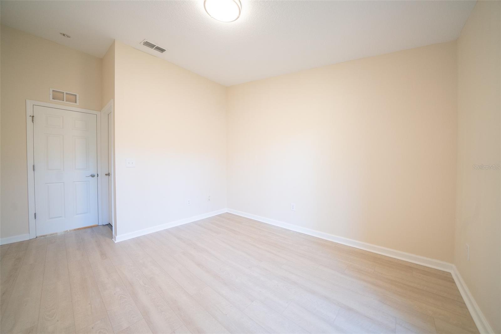 NATURE TERRACE TWNHMS - Residential Lease