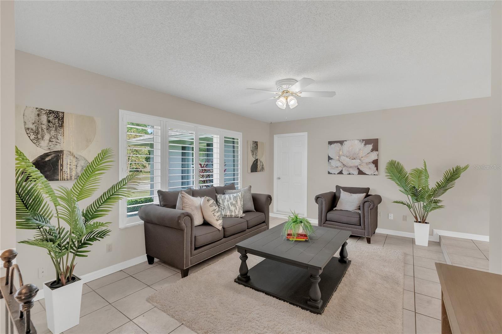 8134 HOOK CIRCLE