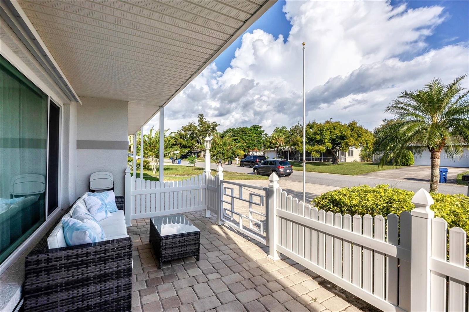 SOUTH GATE - Residential Lease