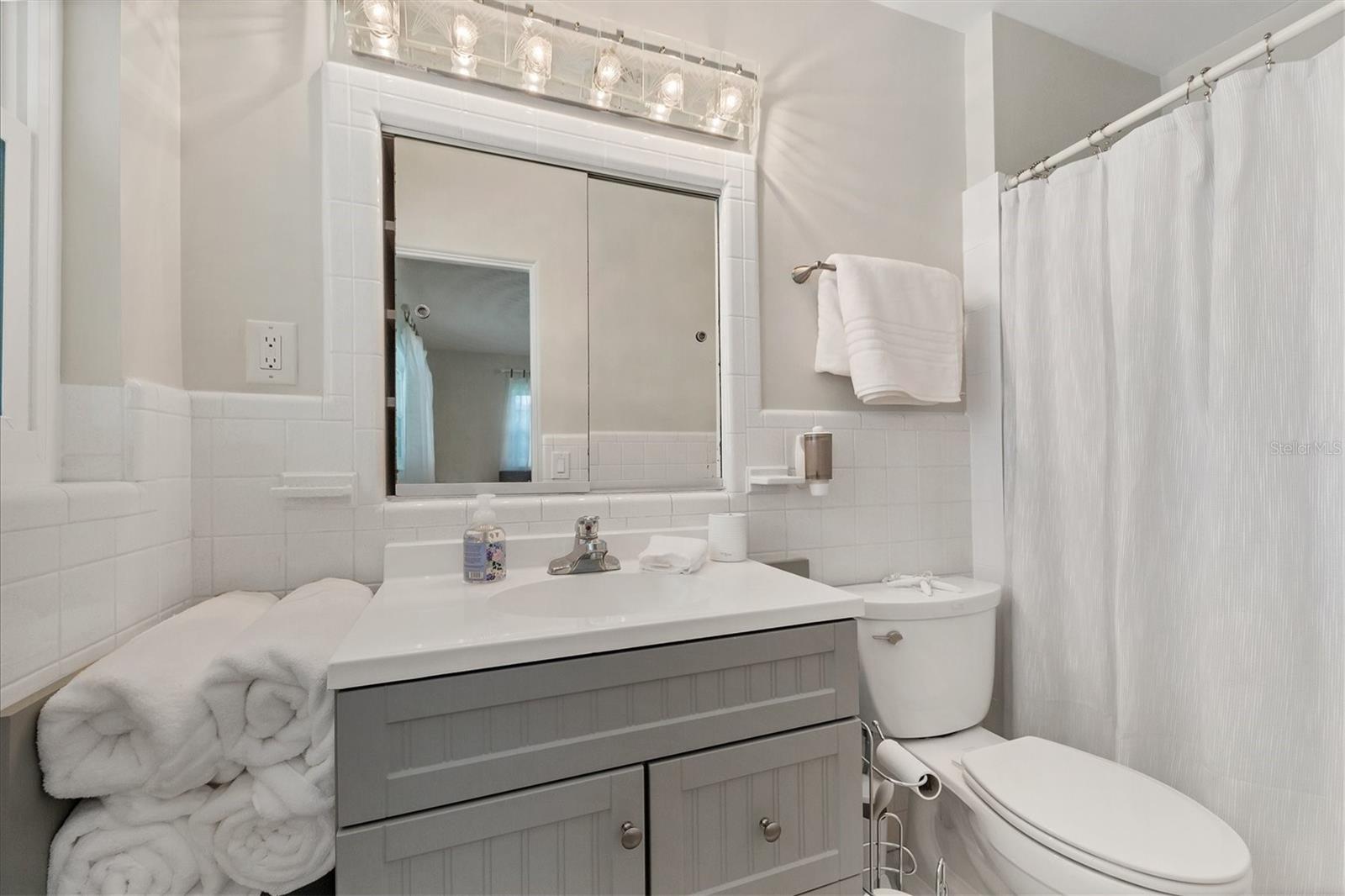 SOUTH GATE - Residential Lease