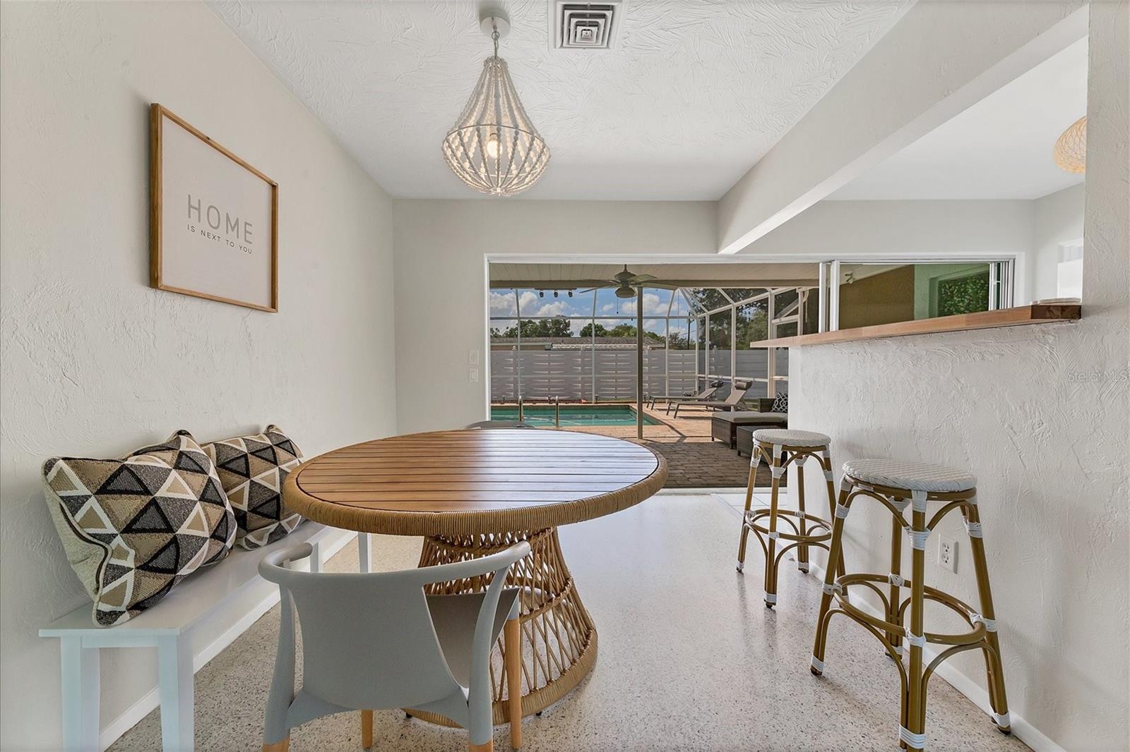 SOUTH GATE - Residential Lease