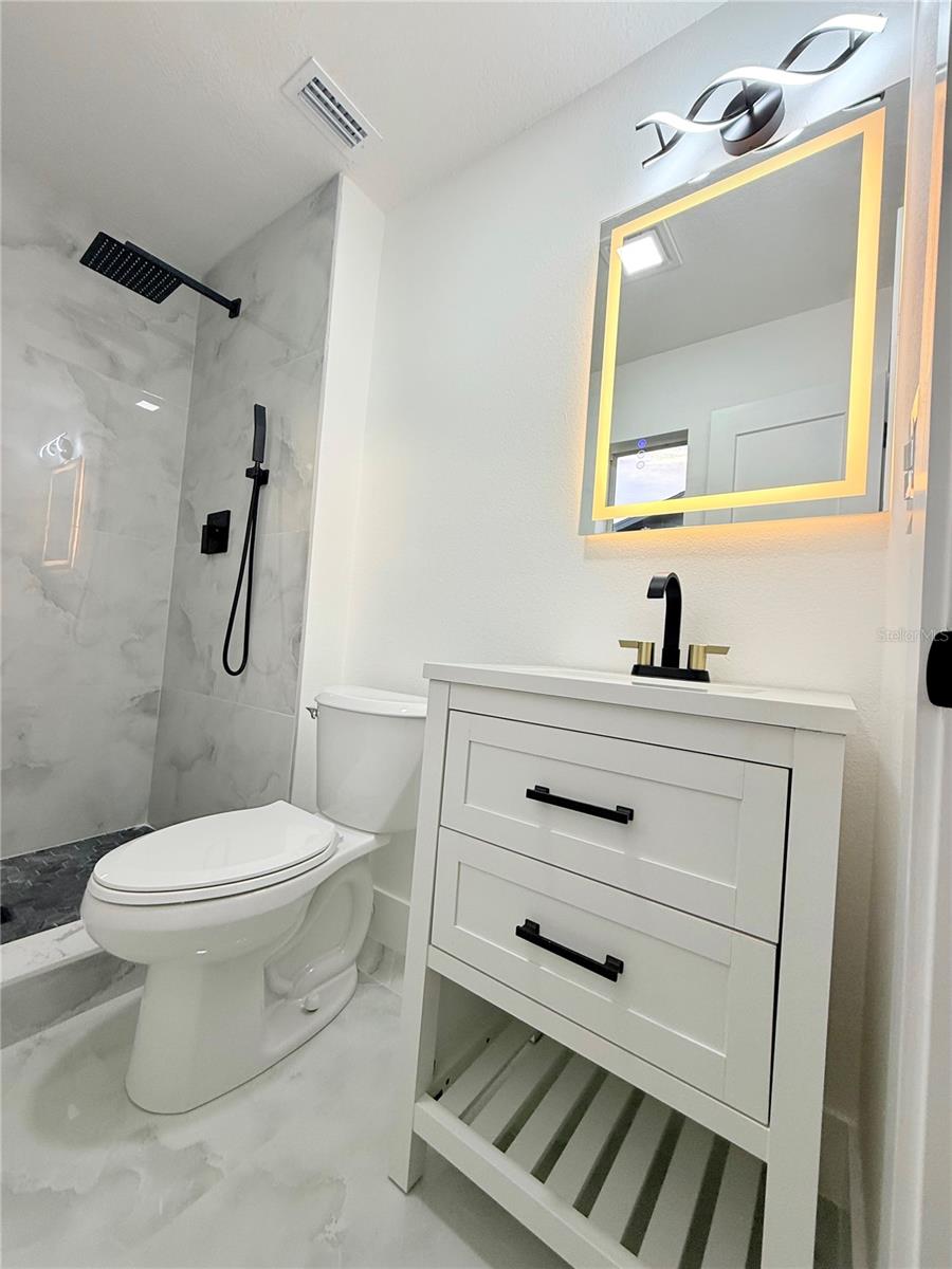 BONNIE BAY UNIT ONE - Residential