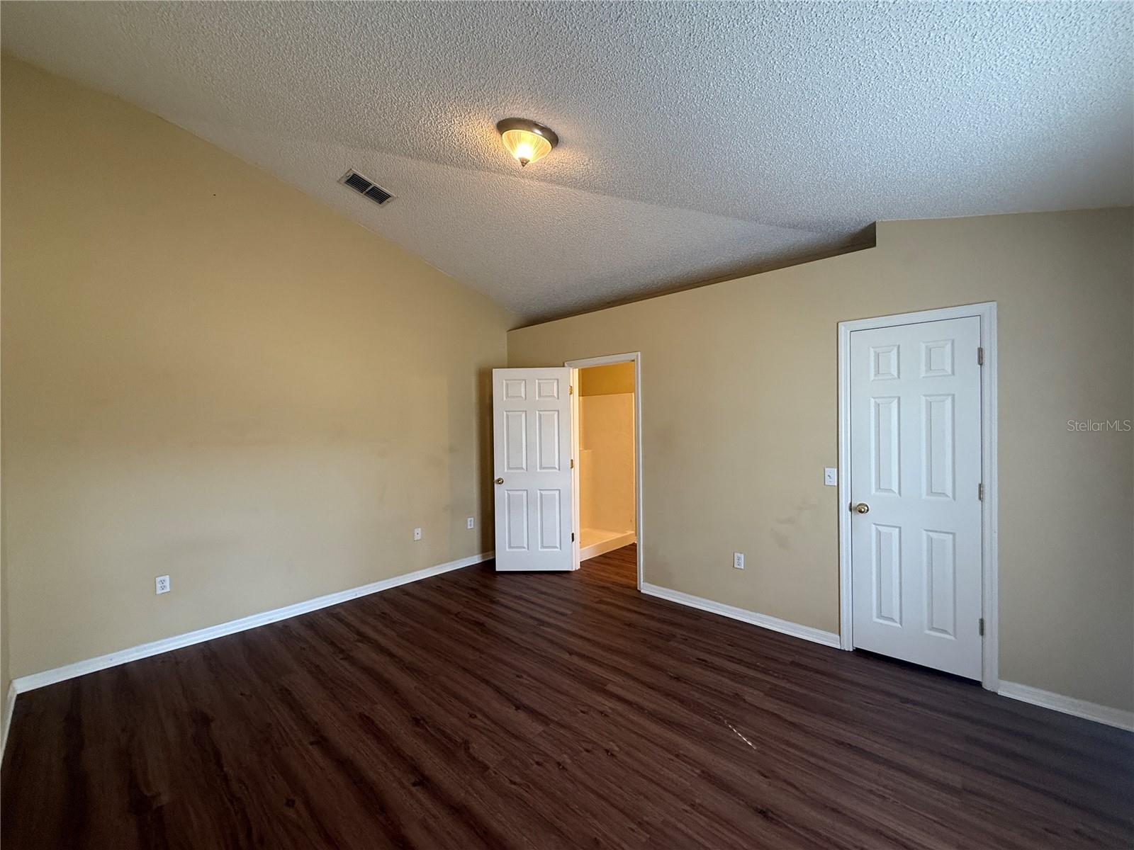 SPRING HILL - Residential Lease