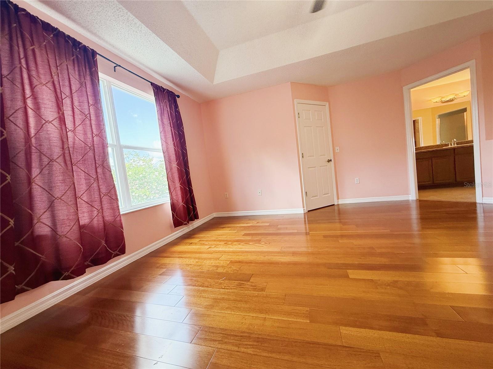 PARKSTONE UNIT 4 - Residential
