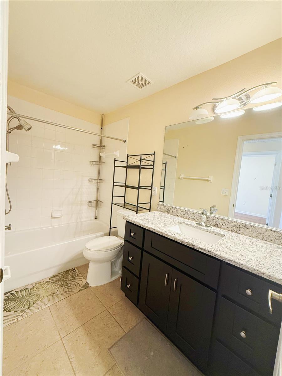 PARKSTONE UNIT 4 - Residential