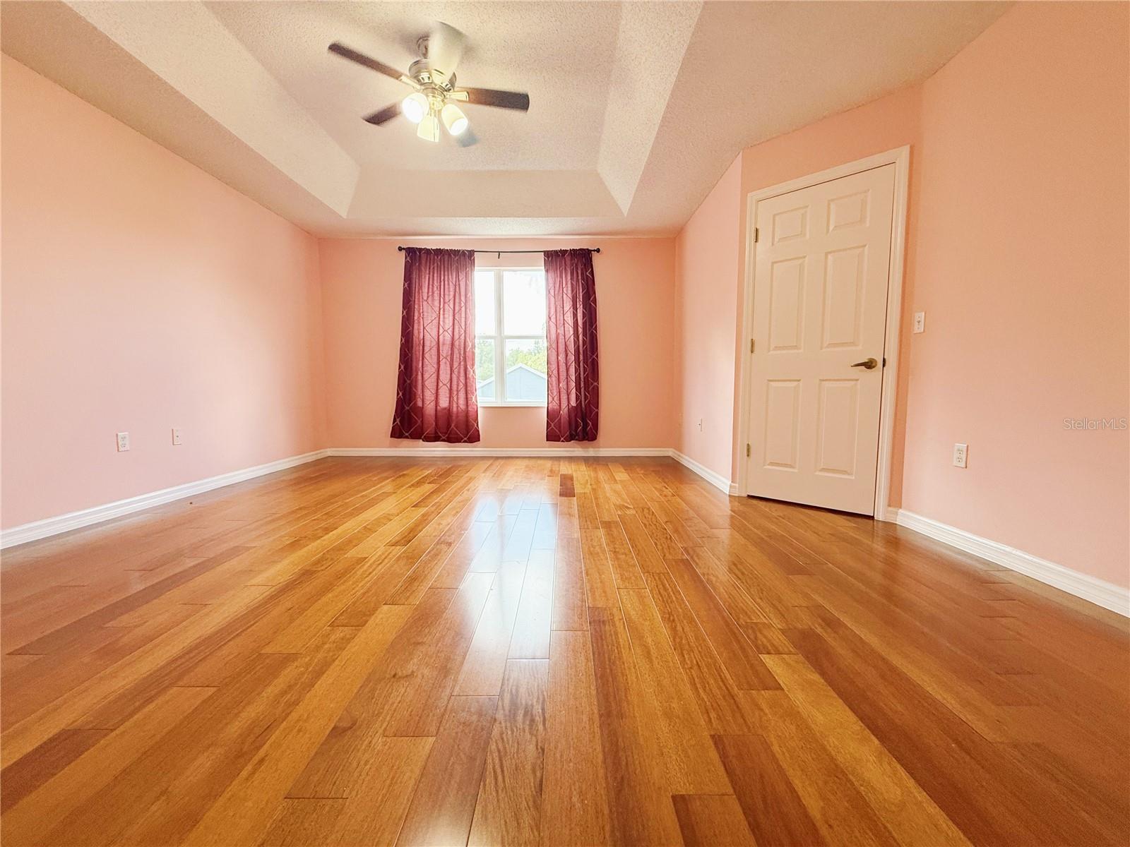 PARKSTONE UNIT 4 - Residential