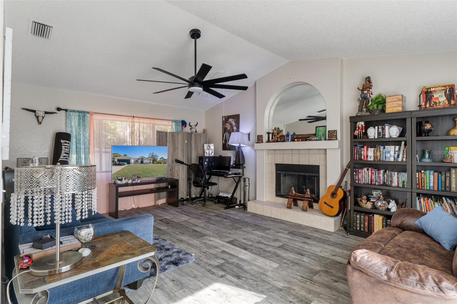 SPRING HILL - Residential