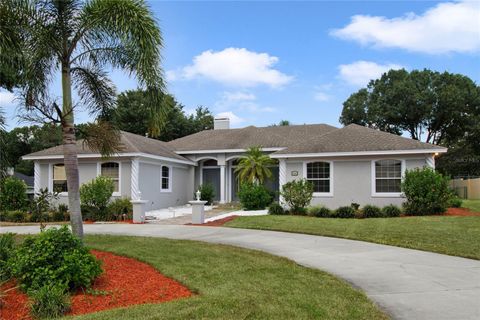 A home in AUBURNDALE