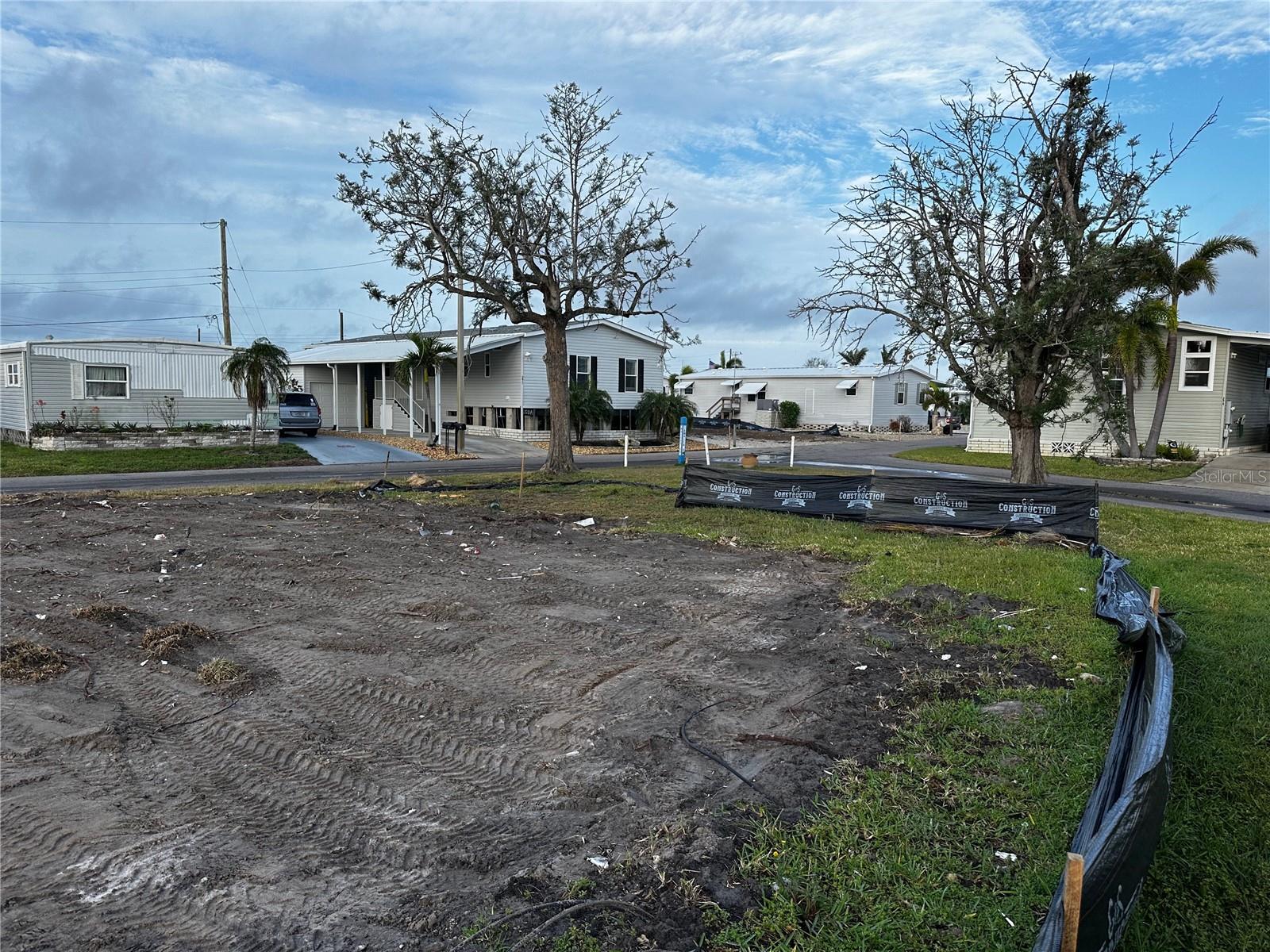 TROPIC ISLES CO-OP - Land