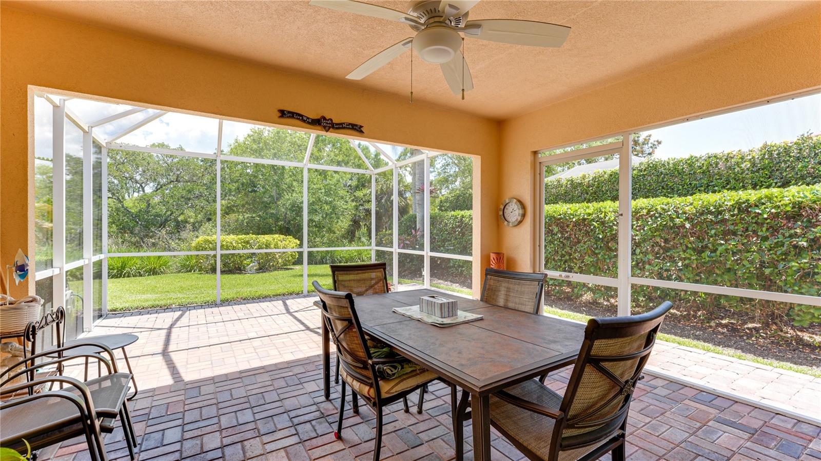 VILLAGEWALK - Residential