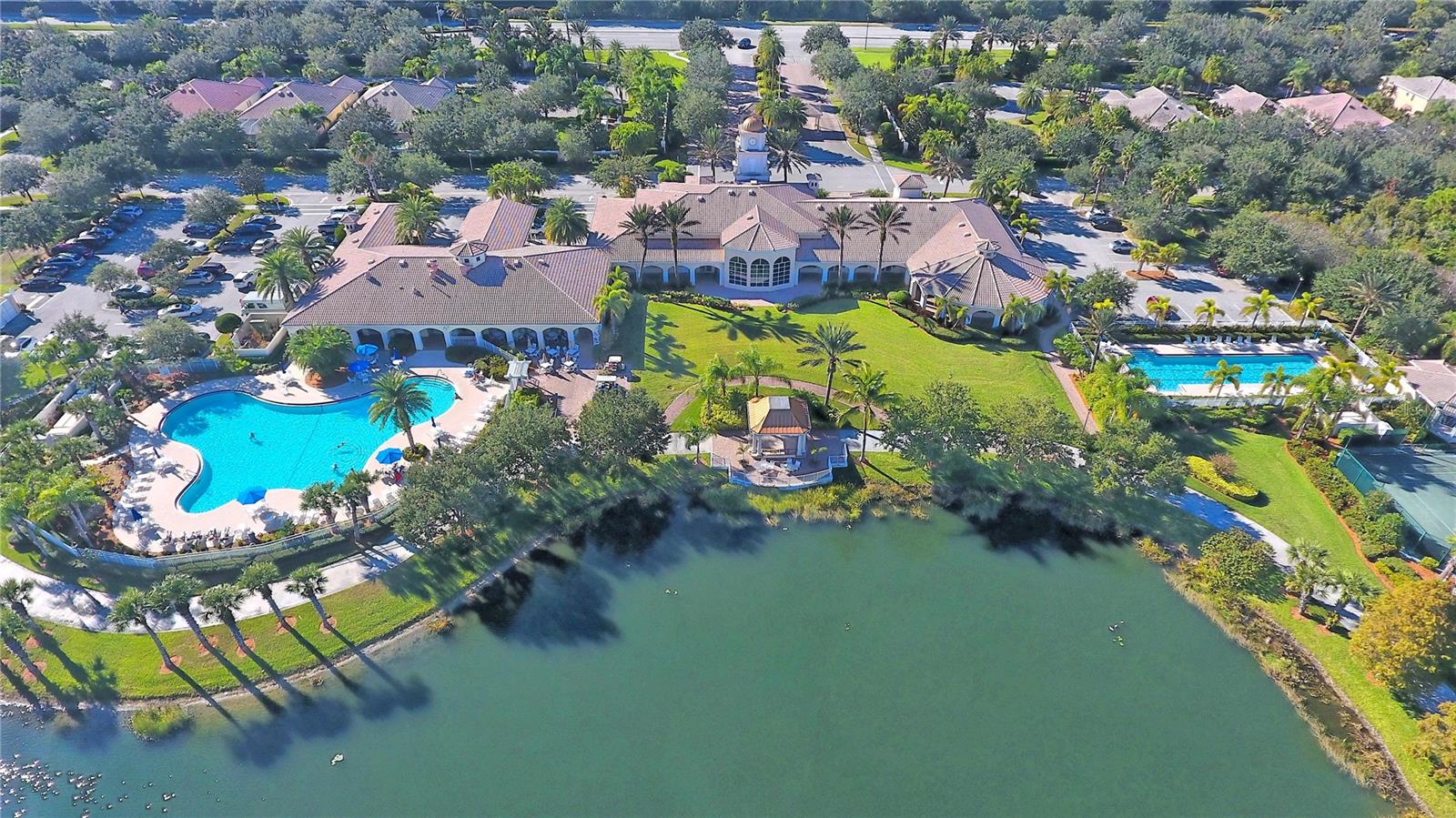 VILLAGEWALK - Residential