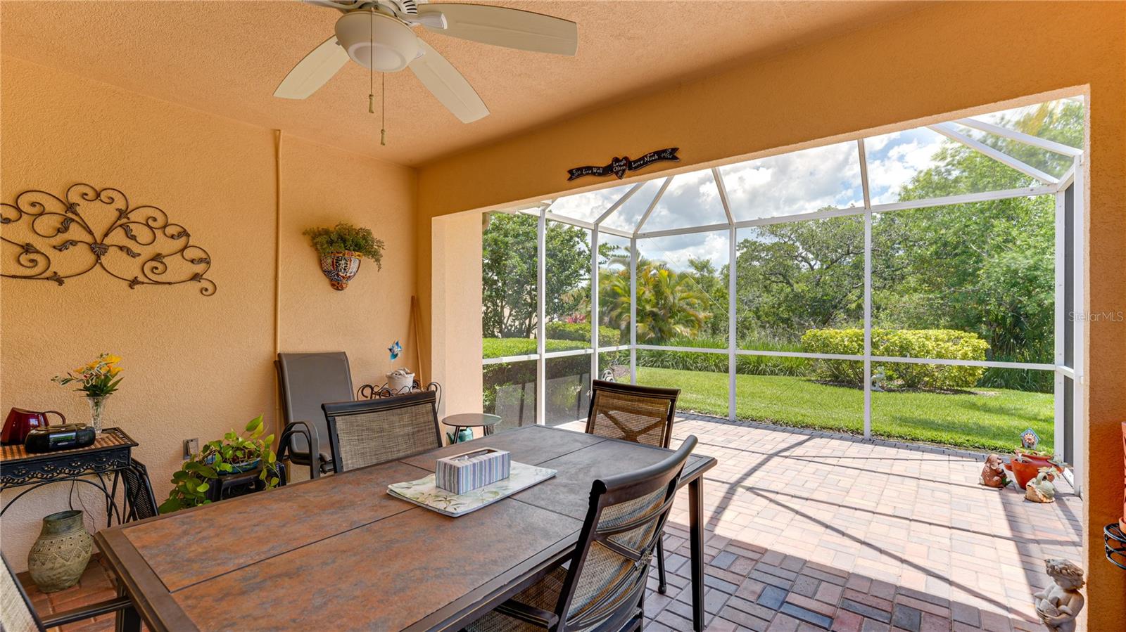 VILLAGEWALK - Residential