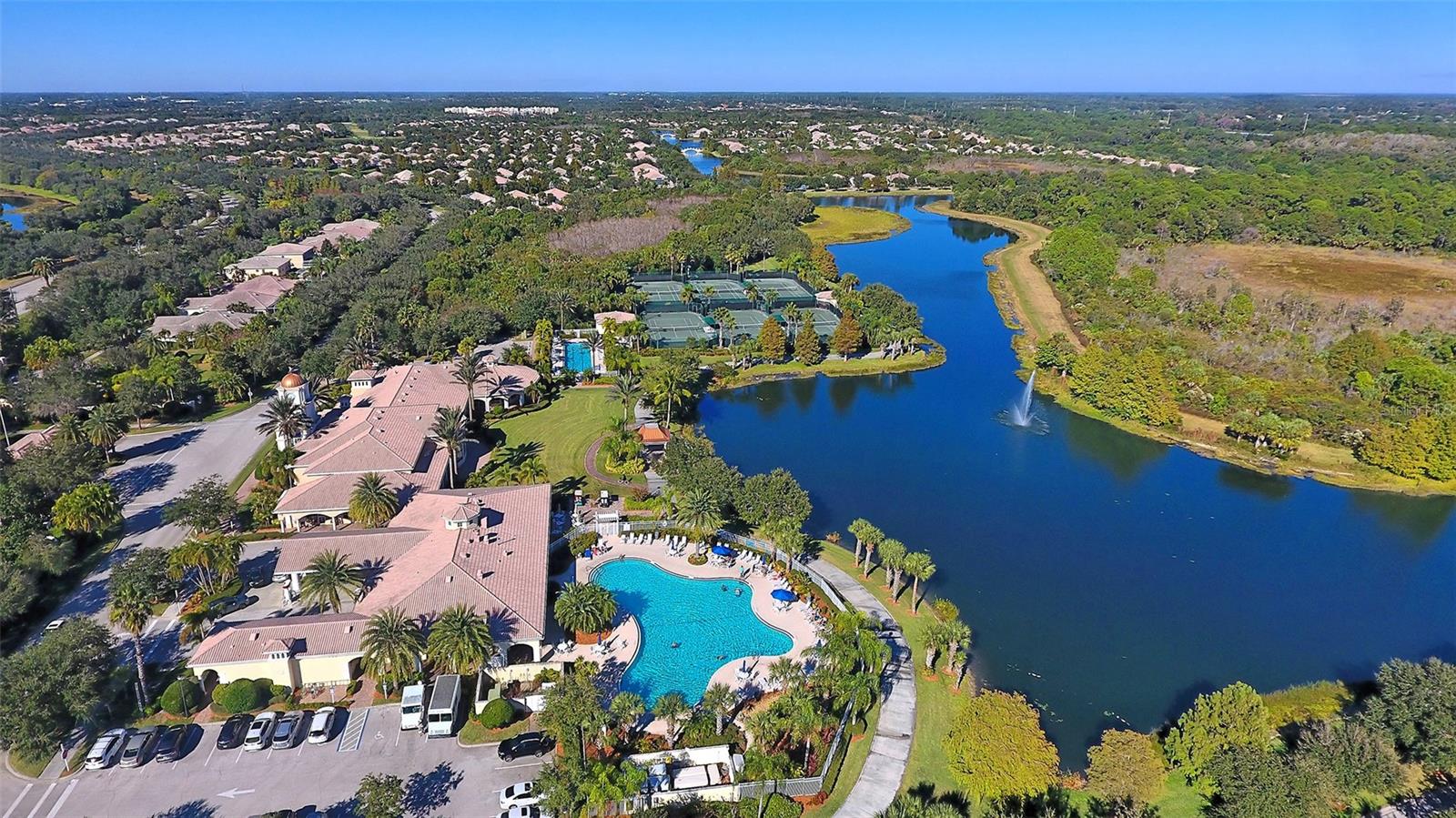 VILLAGEWALK - Residential