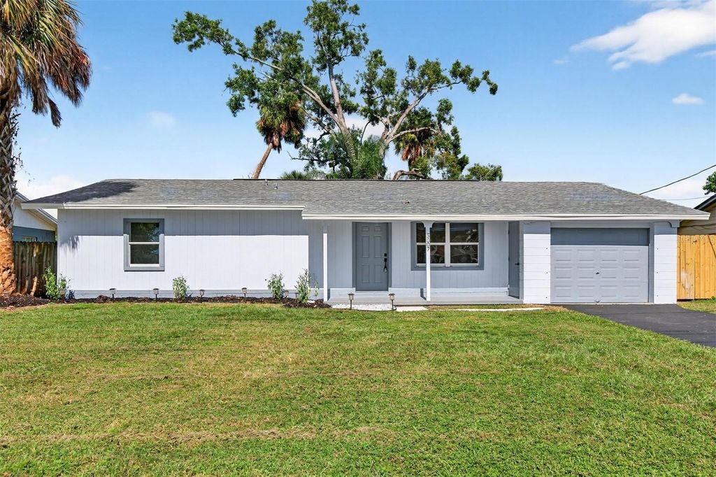 Photo of 5007 Stolls Avenue, Tampa, FL 33615 (MLS # O6347818)