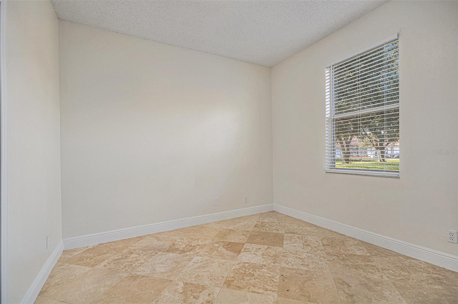 FALCON TRACE - Residential