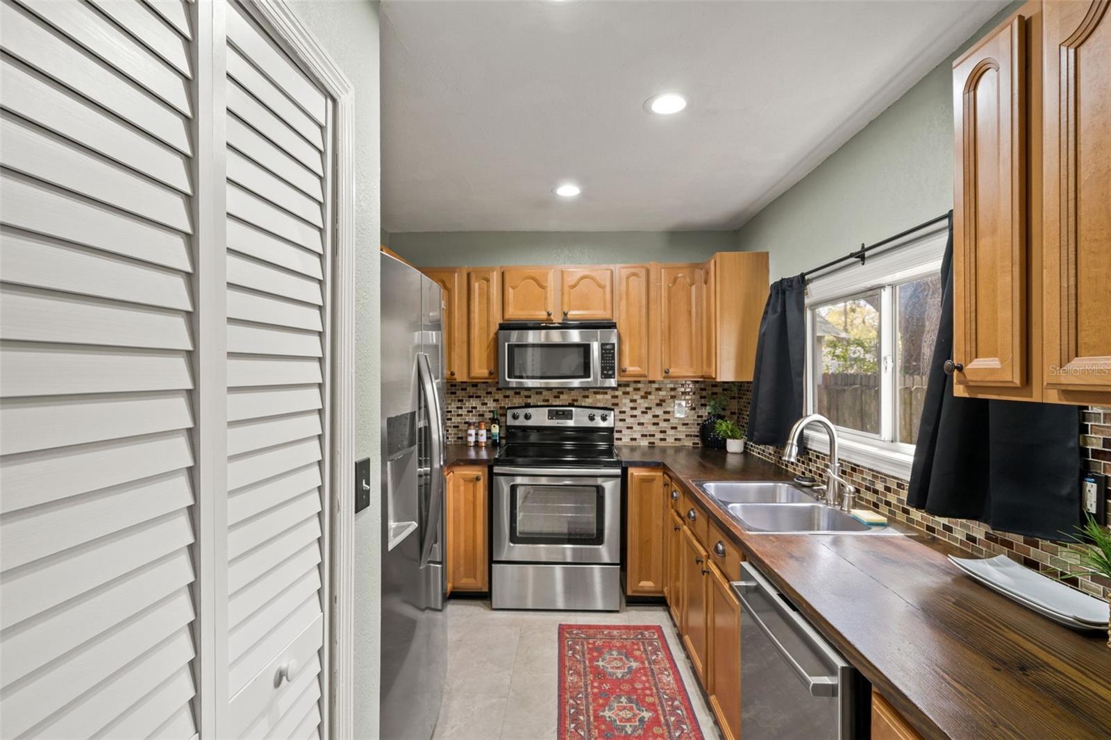 IDLEWILD ON THE HILLSBOROUGH - Residential