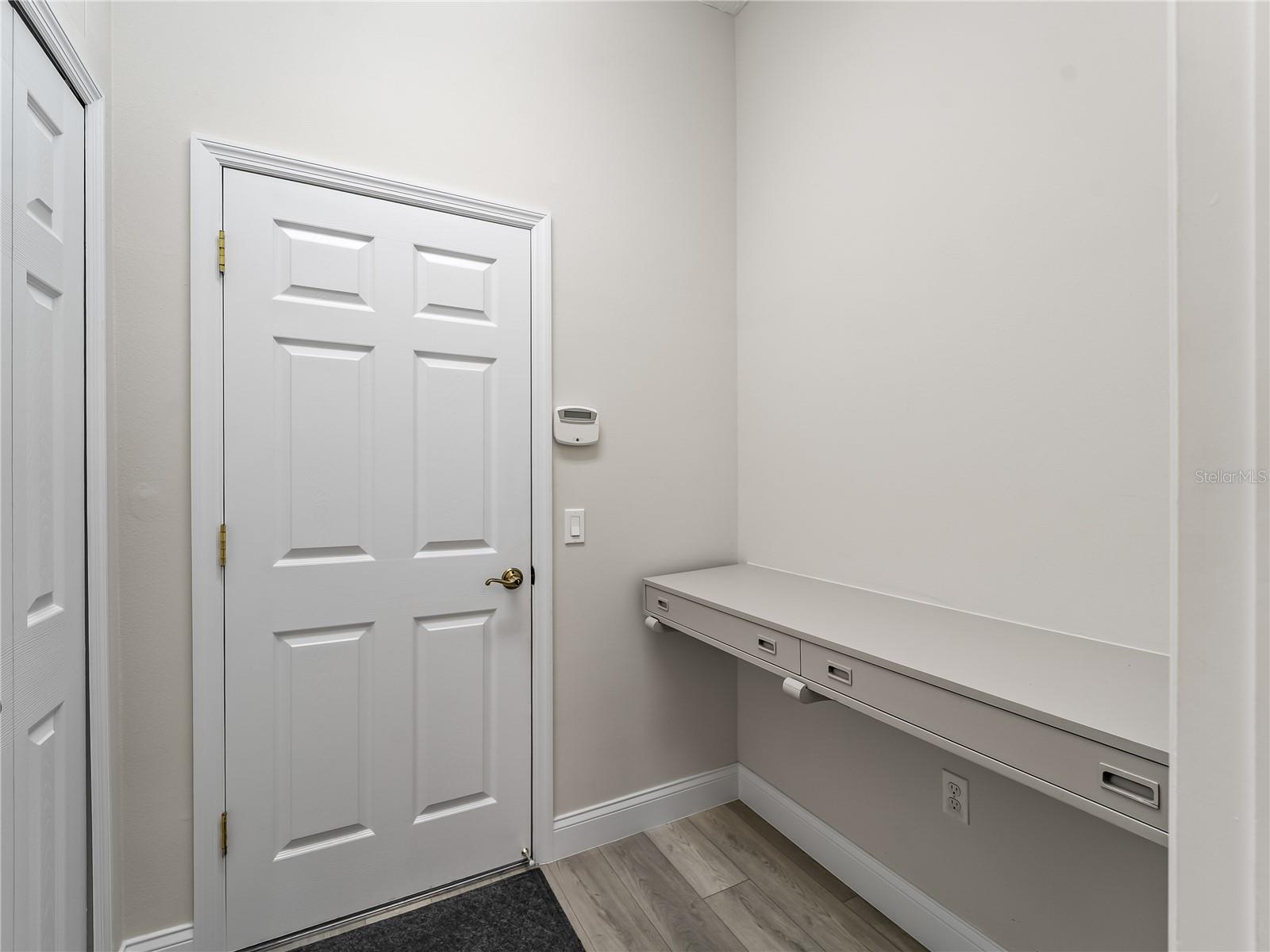 KENWOOD PARK - Residential