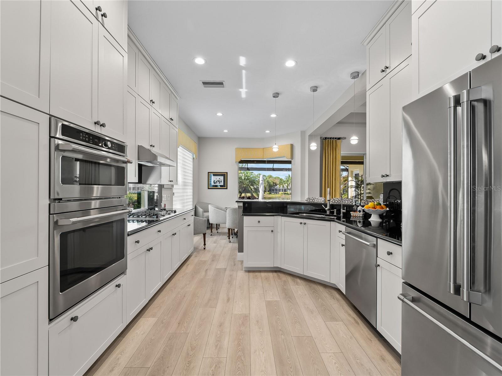 KENWOOD PARK - Residential