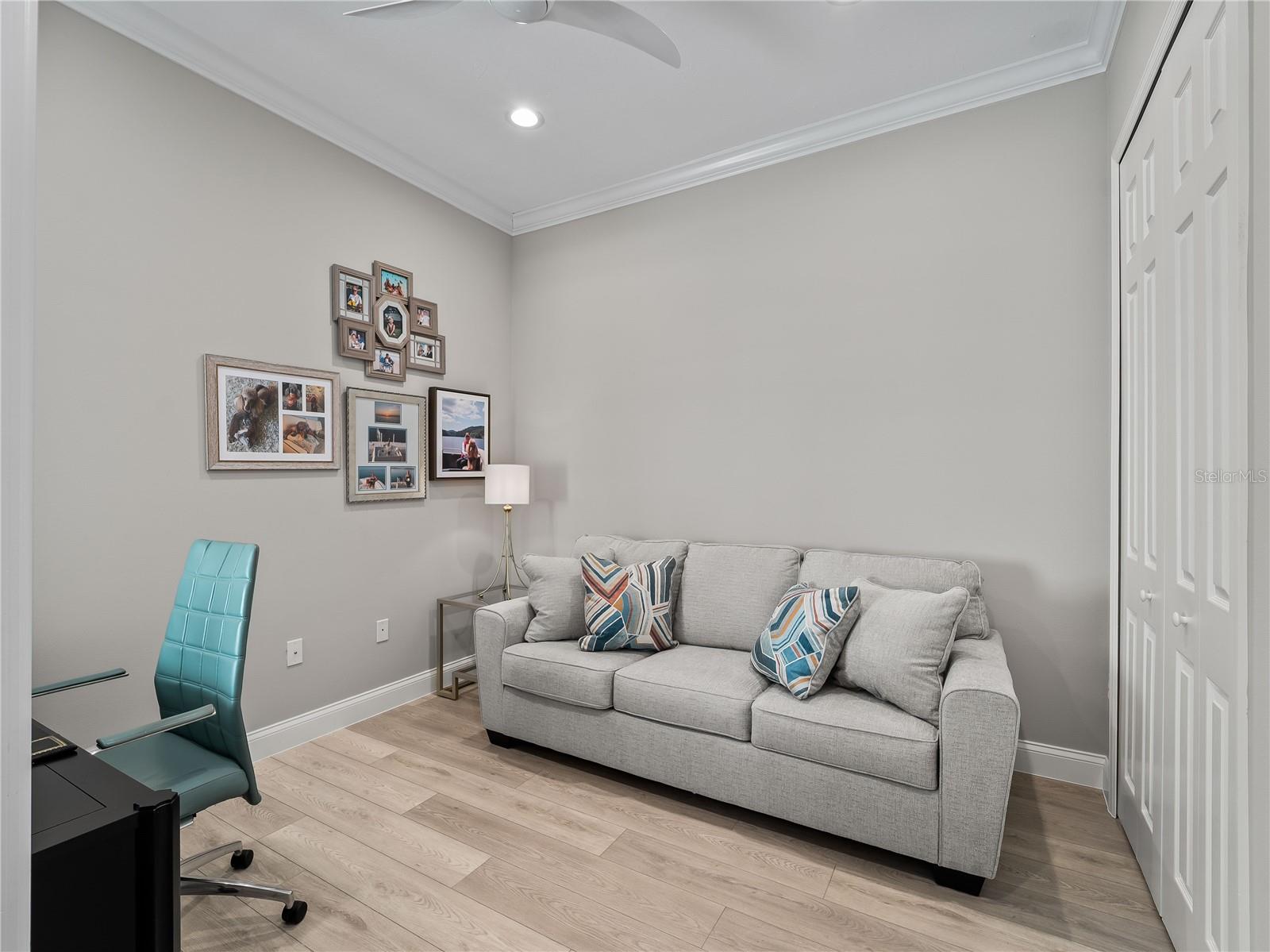 KENWOOD PARK - Residential