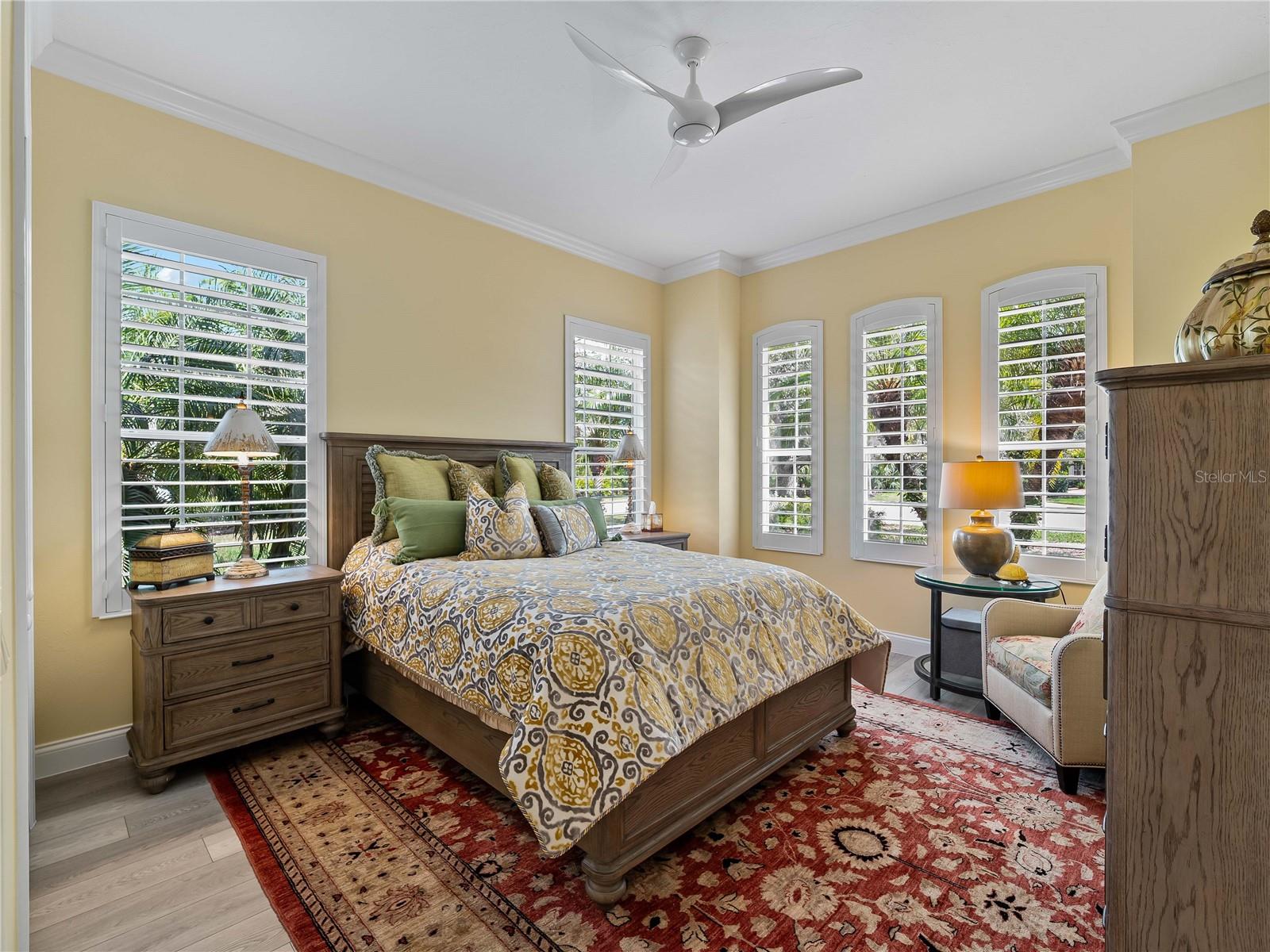 KENWOOD PARK - Residential