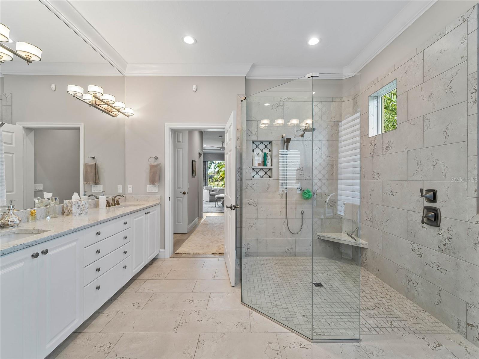 KENWOOD PARK - Residential