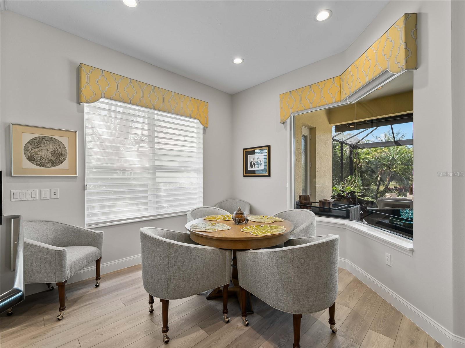 KENWOOD PARK - Residential