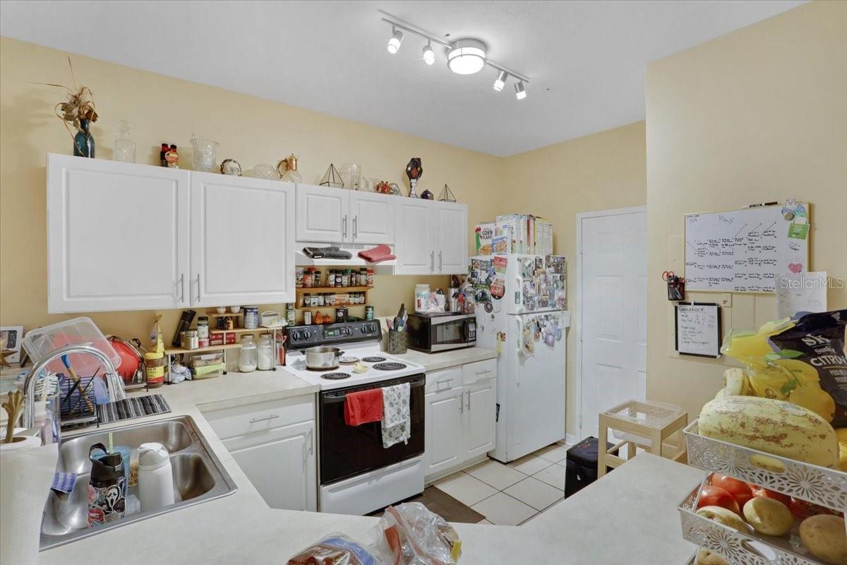 GREENS CONDOS AT WEST END - Residential