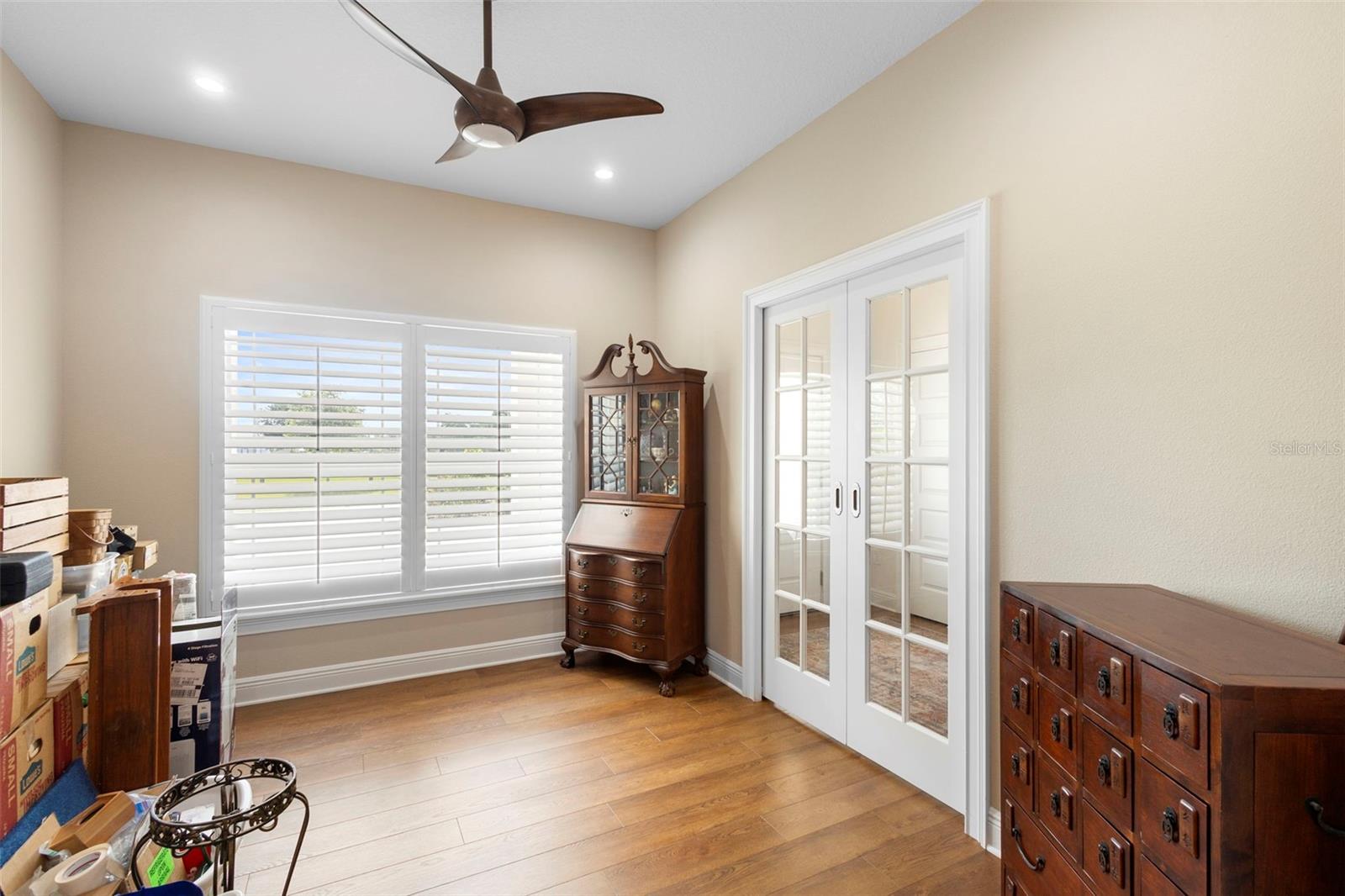 NO SUBDIVISION - Residential