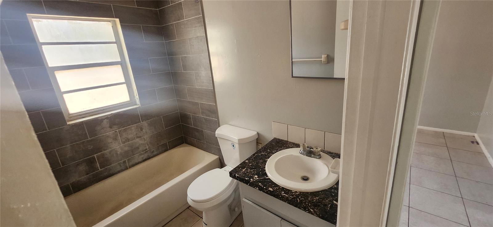 WILLOW LAKE - Residential