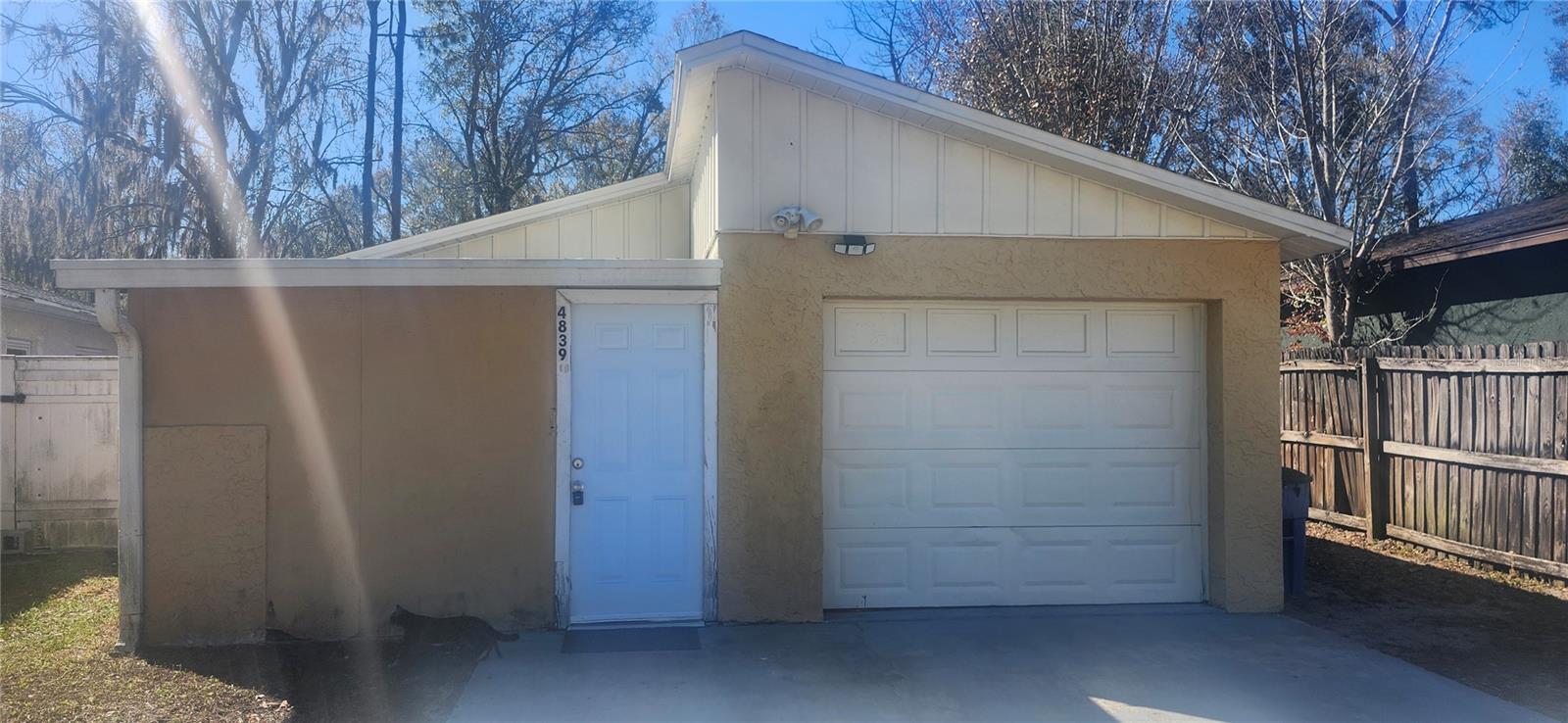 WILLOW LAKE - Residential