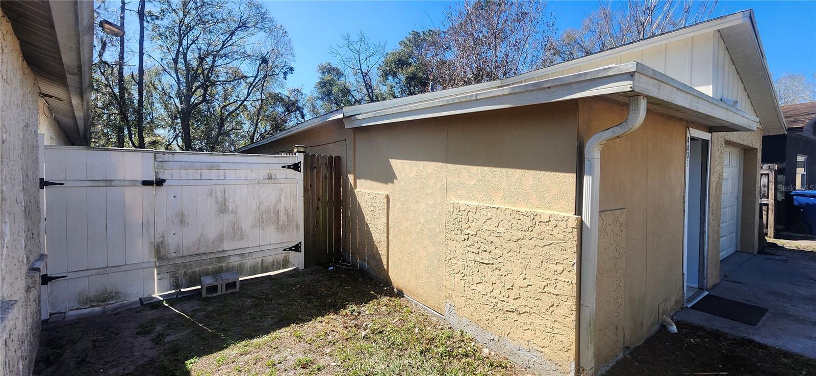 WILLOW LAKE - Residential