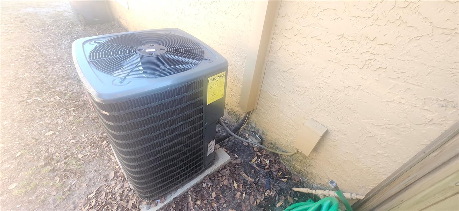 WILLOW LAKE - Residential