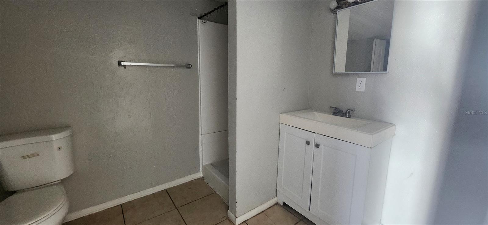 WILLOW LAKE - Residential