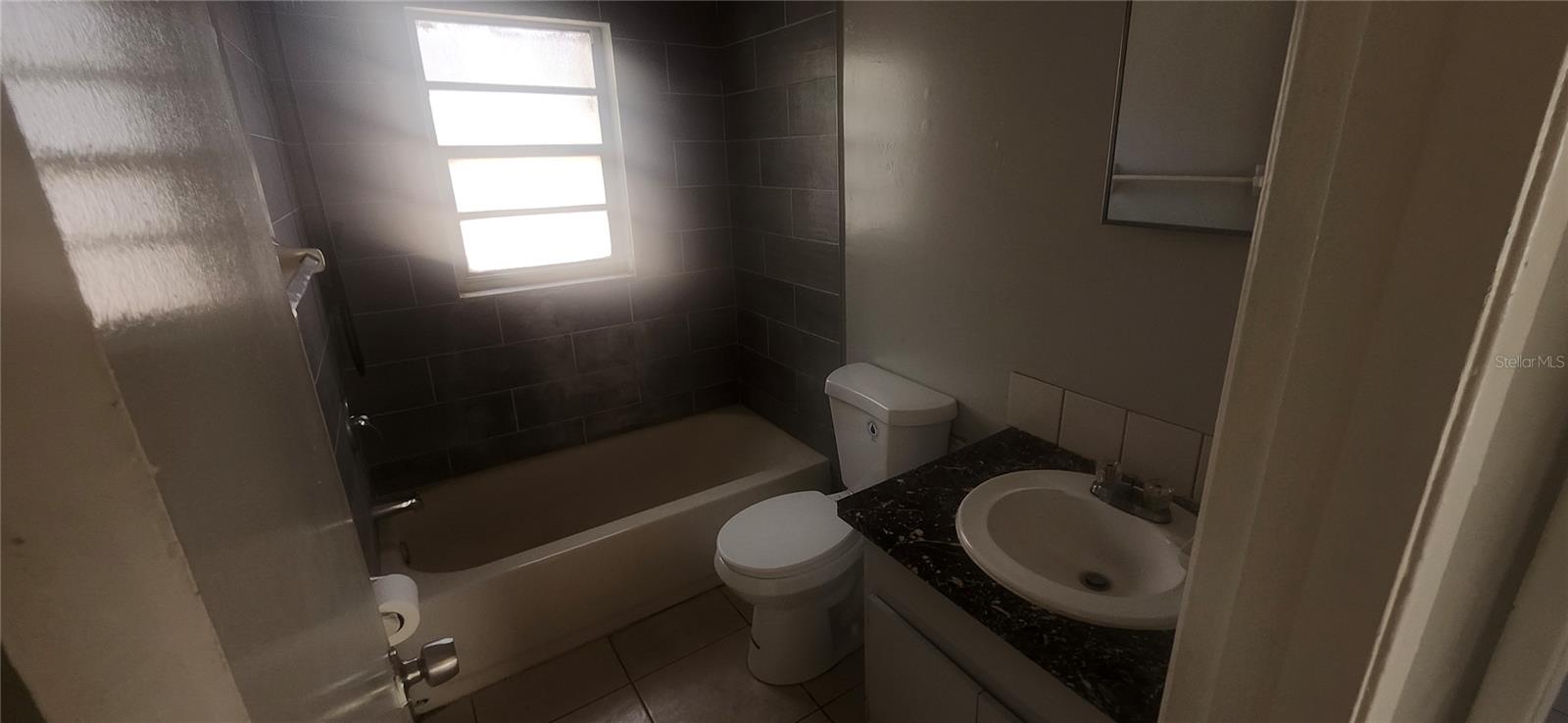 WILLOW LAKE - Residential