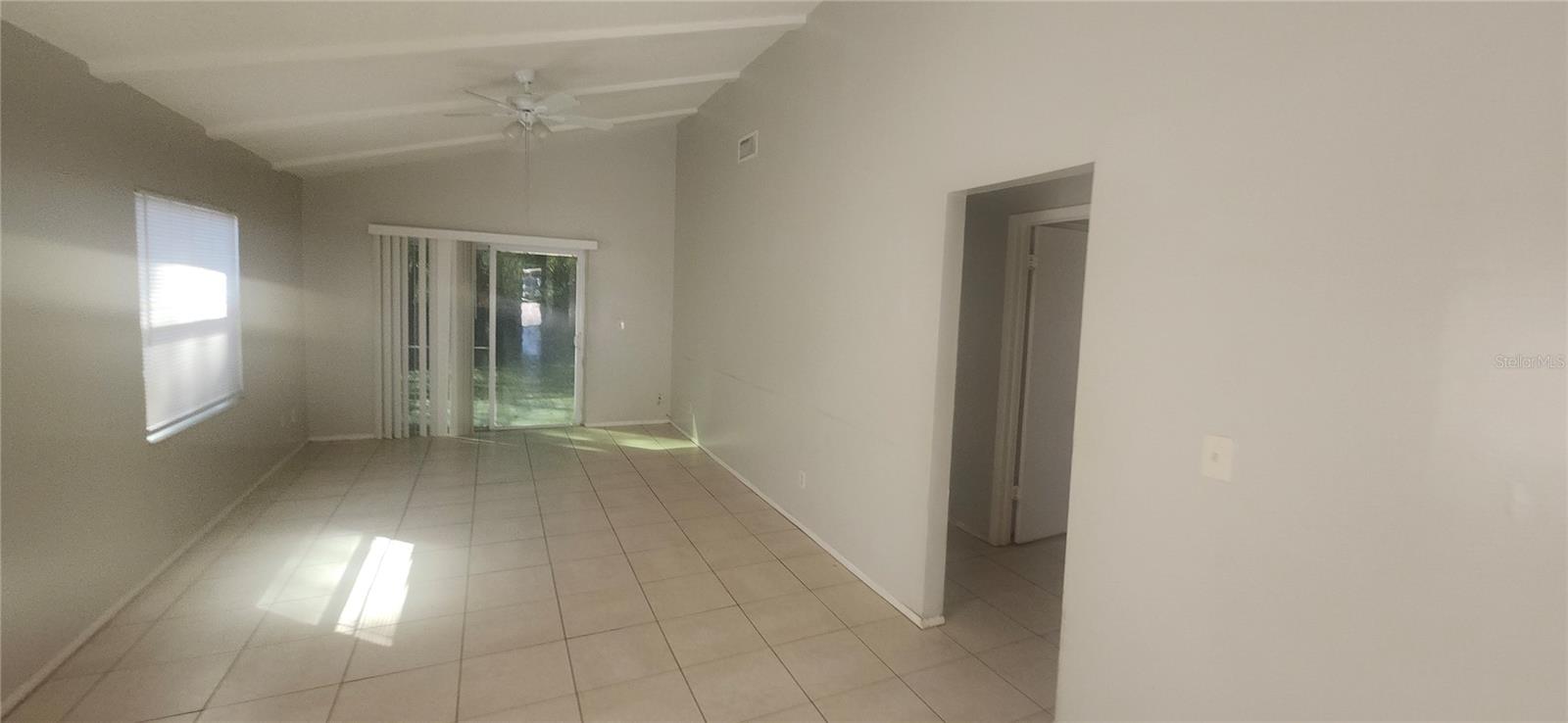 WILLOW LAKE - Residential