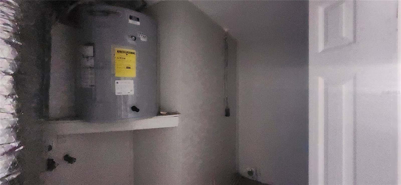 WILLOW LAKE - Residential