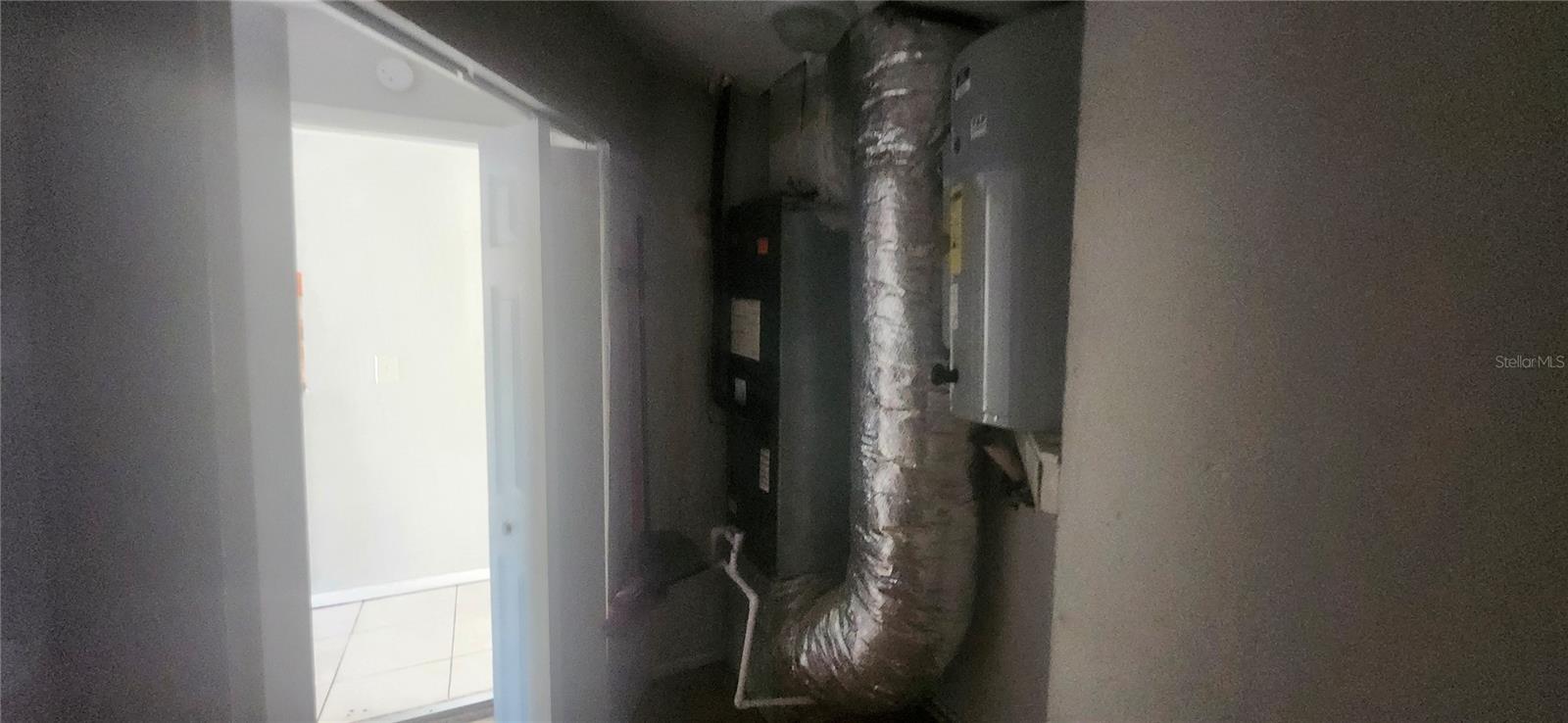 WILLOW LAKE - Residential