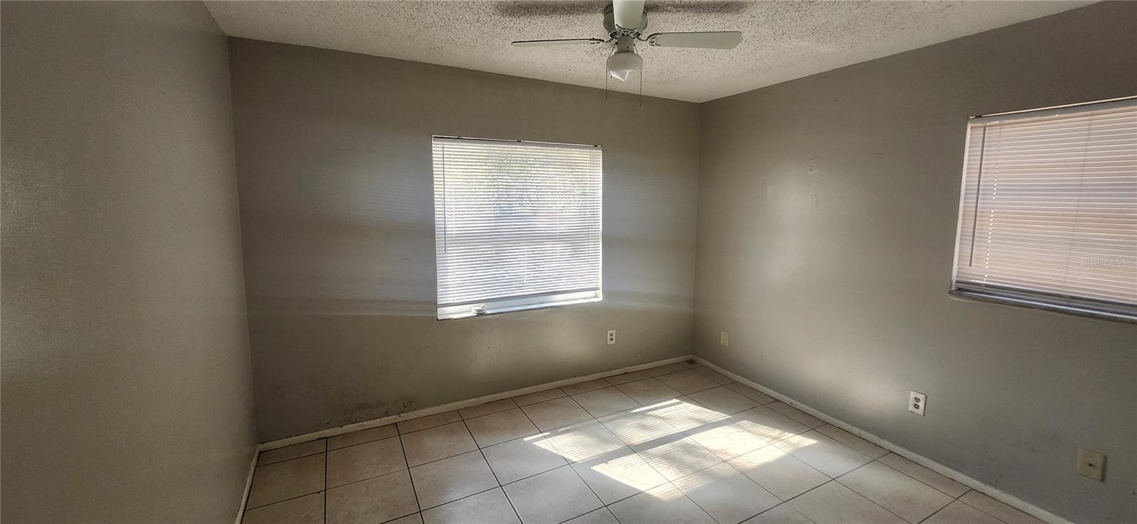 WILLOW LAKE - Residential